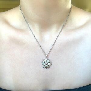 Silver Sunflower Pendant Necklace